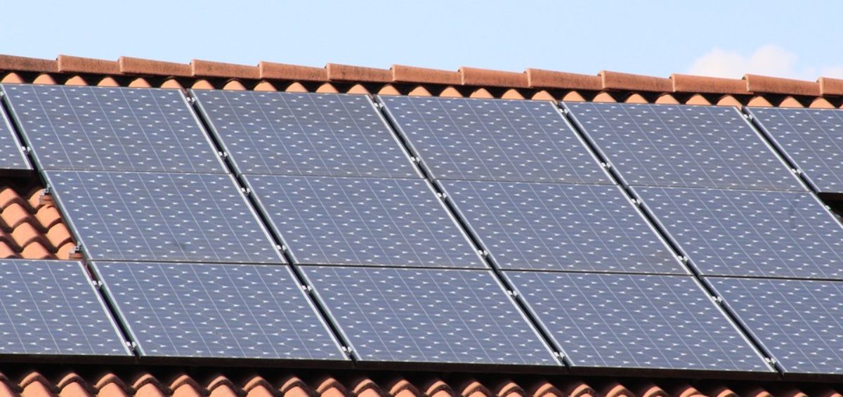 solar-panels-1273129_960_720